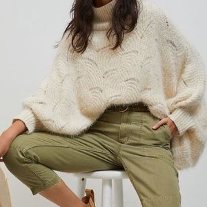 Anthropologie Rue Scalloped Turtle Neck Sweater